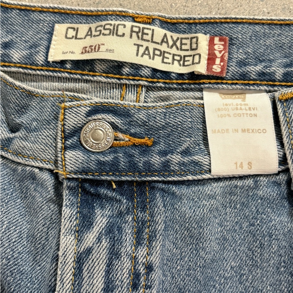 Women’s Levi’s 550 Classic Relaxed Tapered 14S
